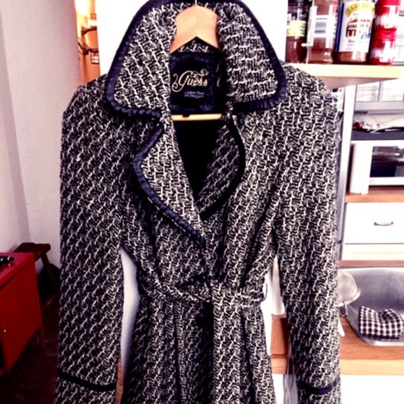 Guess wool coat with fur collar - Picture 1 of 1